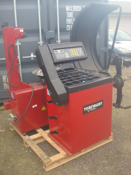 Grote foto banden apparaat en motorbanden balanceermachine auto diversen gereedschap