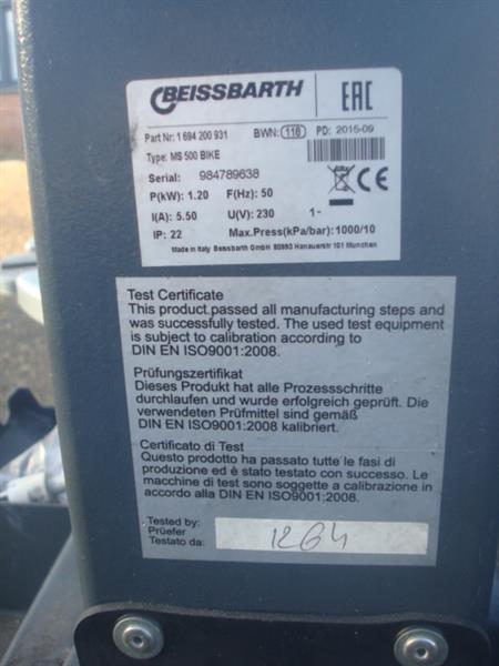 Grote foto banden de montage apparaat en balanceer machine auto diversen gereedschap