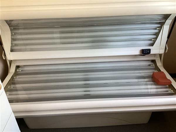 Grote foto zonnebank witgoed en apparatuur zonnebanken en gezichtsbruiners