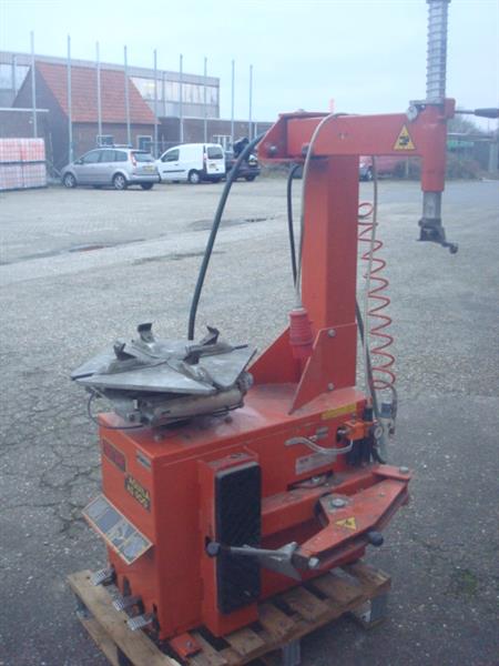 Grote foto banden de montage apparaat mf aquila as 900 380v auto diversen gereedschap