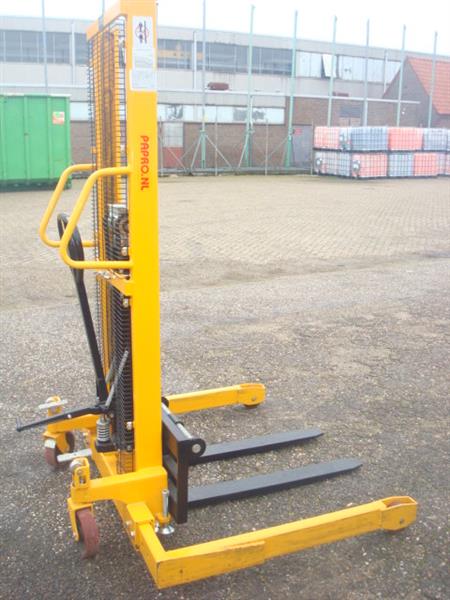 Grote foto palletstappelaar hand stacker palletstappelaar auto diversen gereedschap