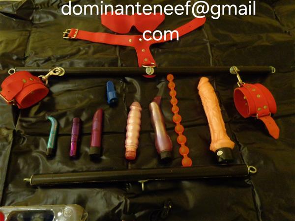 Grote foto dominante toyboy. voor kinky oma erotiek contact man tot vrouw