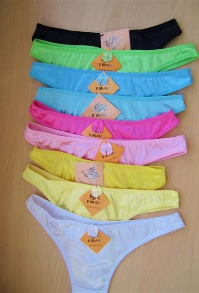 Grote foto gesatineerde string in zachte fuchsia kleur kleding dames ondergoed en lingerie