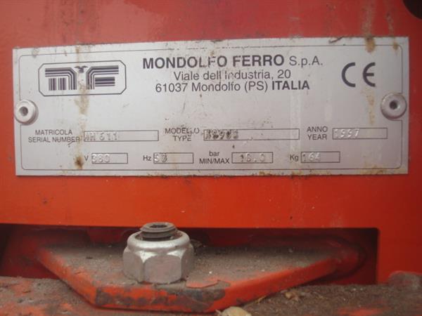 Grote foto banden de montage apparaat en balanceer auto diversen gereedschap