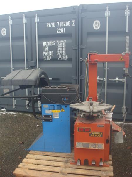 Grote foto banden de montage apparaat en balanceer auto diversen gereedschap