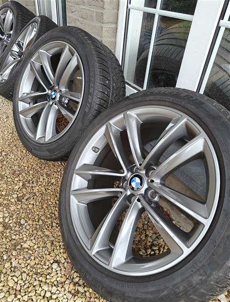 Grote foto 19 bmw 6 serie winterbanden pirelli auto onderdelen banden en velgen