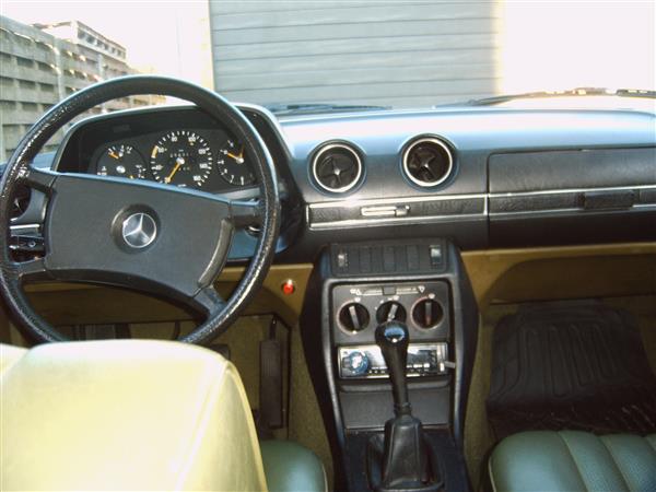 Grote foto mercedes 240 diesel bouwjaar 1980 auto mercedes