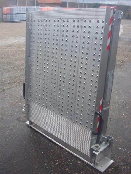 Grote foto oprijplaat van het merk altec auto diversen gereedschap