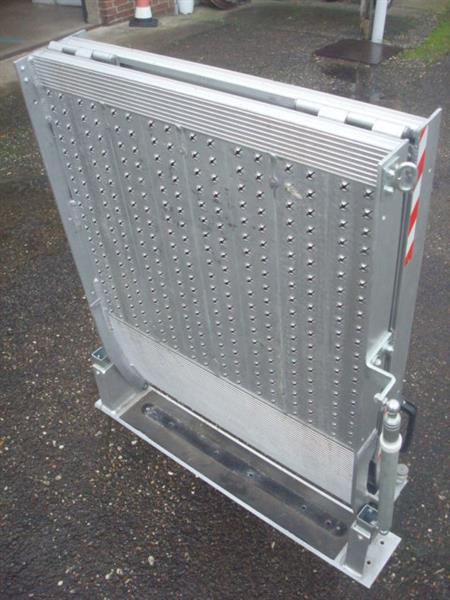 Grote foto oprijplaat van het merk altec auto diversen gereedschap