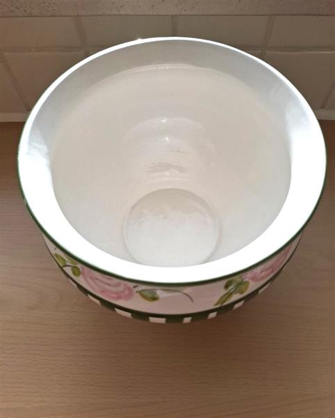 Grote foto mooie grote handgeschilderde bloempot nieuw huis en inrichting woningdecoratie