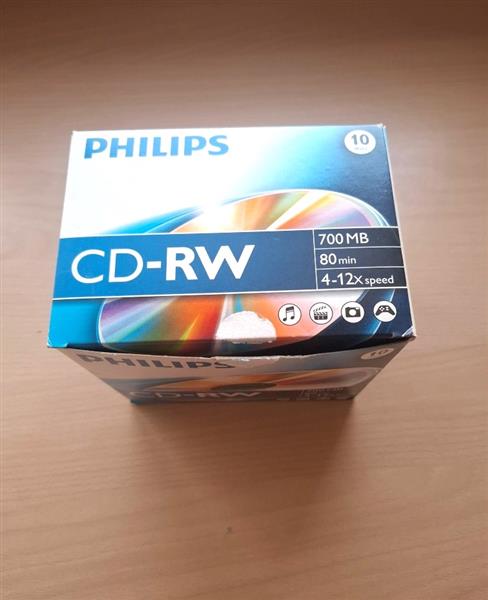 Grote foto box met 9 sealed cd rw van philips computers en software cd roms dvd en blu rays schrijfbaar