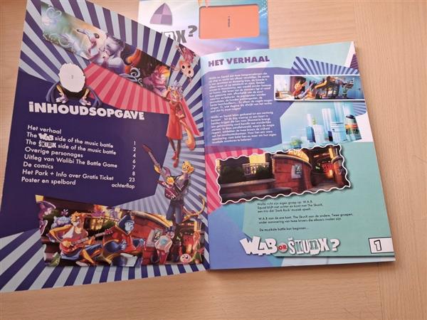 Grote foto walibi verzamelalbum met kaarten en stickers verzamelen supermarktacties