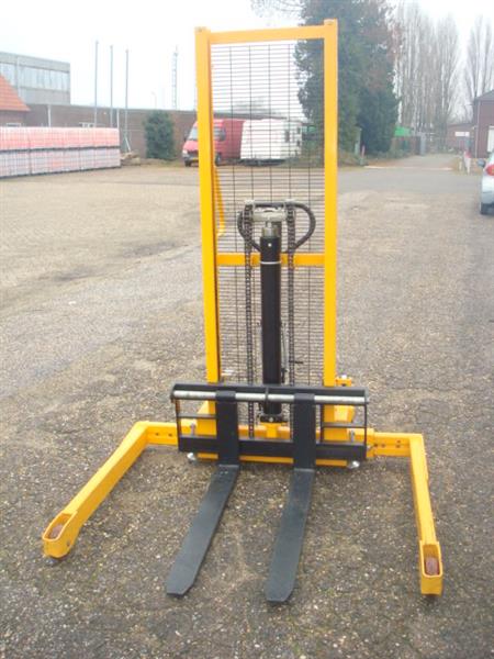 Grote foto palletstappelaar hand stacker palletstappelaar auto diversen gereedschap