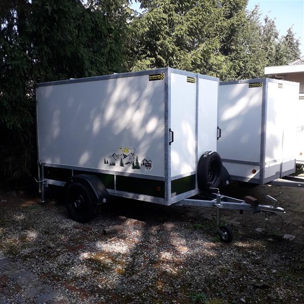 Grote foto gesloten aanhangwagen roca auto diversen aanhangers