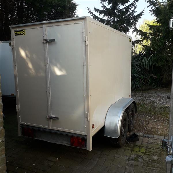 Grote foto gesloten aanhangwagen 2 as roca auto diversen aanhangers