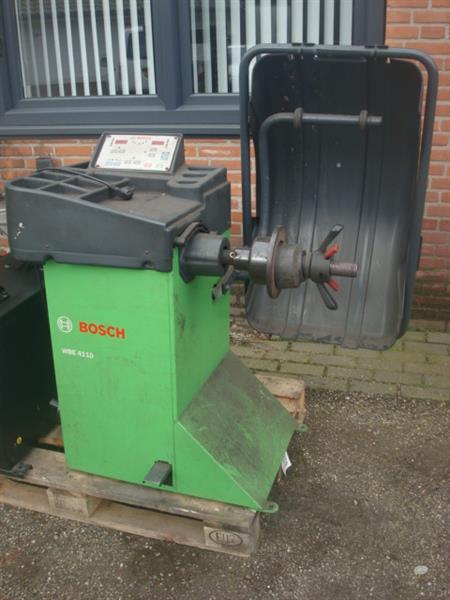 Grote foto banden apparaat balanceer apparaat hbm bosch auto diversen gereedschap