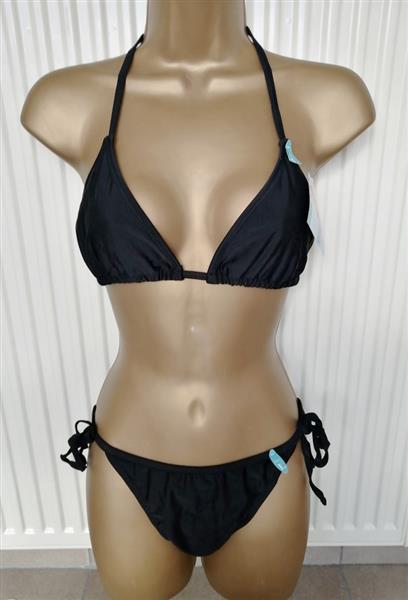 Grote foto mooie zwarte triangel bikini small en medium kleding dames badmode en zwemkleding