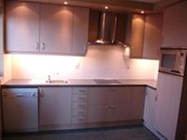 Grote foto ruim appartement met 2 slaapkamers. huizen en kamers appartementen en flats