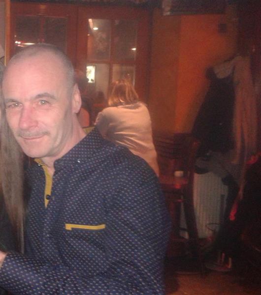 Grote foto bied massage aan beauty en gezondheid massage