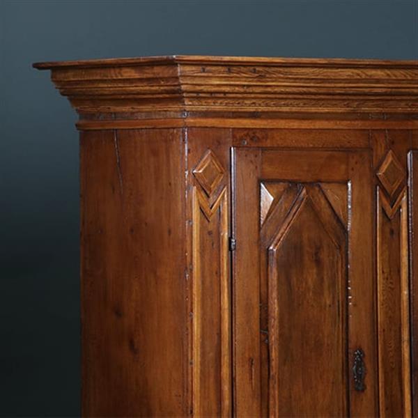 Grote foto stoere 17e eeuwse 2 deurs kast op bolpoten prachtige patina oude kleur no.371405 antiek en kunst stoelen en banken