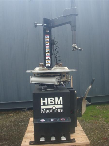 Grote foto autobanden motorbanden demonteer apparaat hbm auto diversen gereedschap