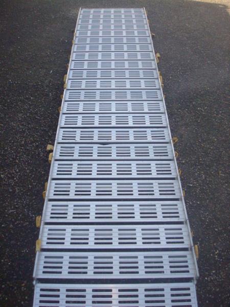 Grote foto oprijplaat roll a rampe oprolbaar auto diversen gereedschap