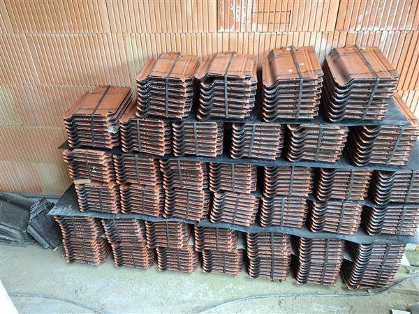 Grote foto nieuwe dakpannen overschot nieuwbouw doe het zelf en verbouw dakbedekking