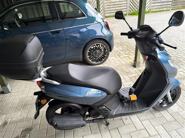 Grote foto peugeot kisbee b klasse fietsen en brommers peugeot