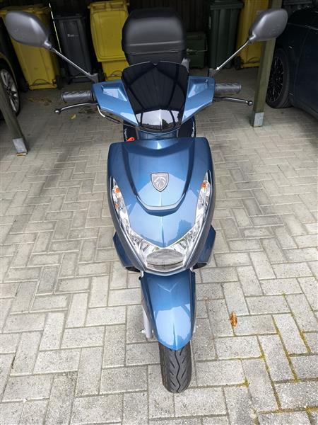 Grote foto peugeot kisbee b klasse fietsen en brommers peugeot