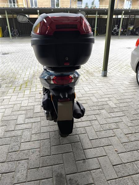 Grote foto peugeot kisbee b klasse fietsen en brommers peugeot