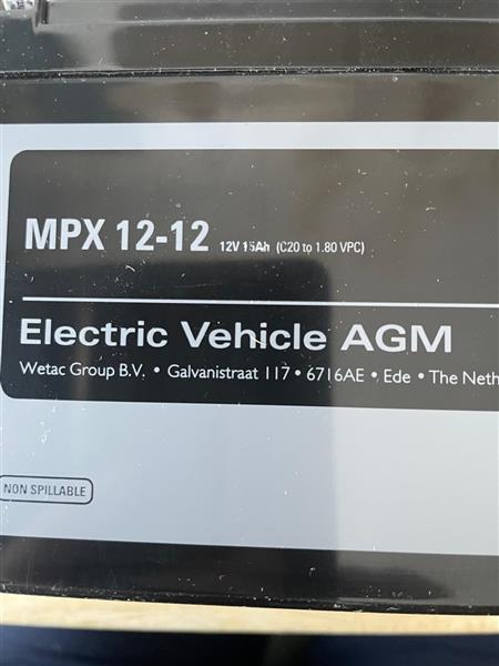 Grote foto te koop scootmobiel batterijen 2stuks diversen brommobielen en scootmobielen