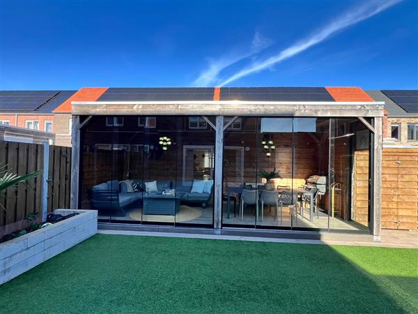 Grote foto schuifwanden op maat tuin en terras veranda en overkappingen