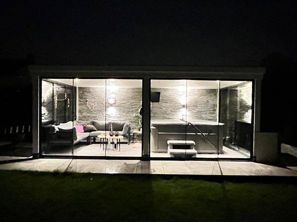 Grote foto schuifwanden op maat tuin en terras veranda en overkappingen