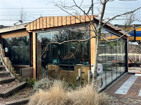 Grote foto schuifwanden op maat tuin en terras veranda en overkappingen