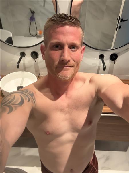 Grote foto jonge geile hengst 36 erotiek man zoekt vrouwelijke sekspartner