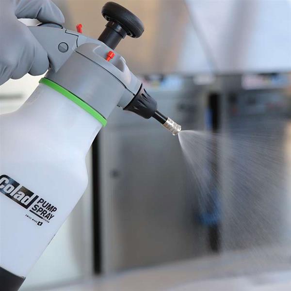 Grote foto colad pompvloeistofspuit ultimate op op zo lang de voorraad bij de importeur strekt 9703 ovd doe het zelf en verbouw materialen en producten