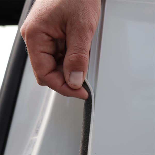 Grote foto colad foam masking tape soft tape schuim voor het afdichten van naden bij het verfspuiten per rol 90 doe het zelf en verbouw materialen en producten