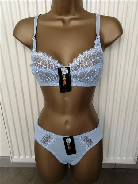 Grote foto elegante zachtblauwe bh zonder beugel met slip kleding dames ondergoed en lingerie