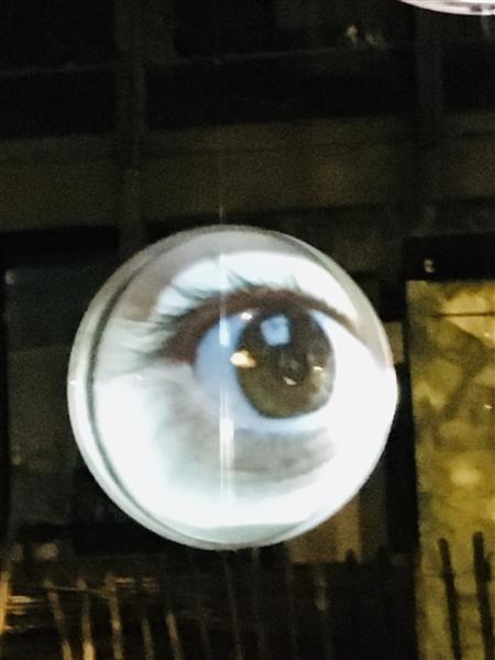 Grote foto man zoekt man contacten en berichten man zoekt man