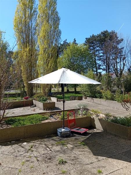Grote foto 2 parasols 1 voet 2 hoezen tuin en terras overige tuin en terras