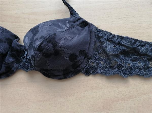 Grote foto chique rookgrijze bh sweet flower van triumph 70a kleding dames ondergoed en lingerie merkkleding