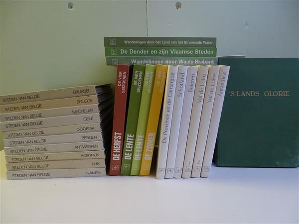 Grote foto gratis 160 artis historiaboeken verzamelen boeken en tijdschriften
