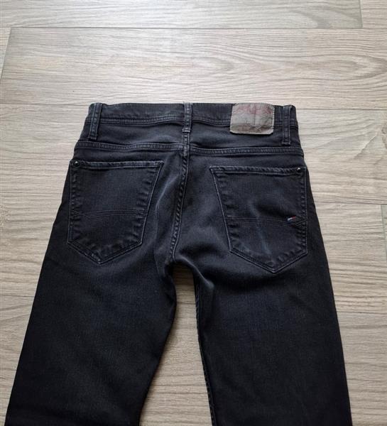 Grote foto zwarte denim broek tommy hilfiger w29 l32 kleding heren spijkerbroeken en jeans