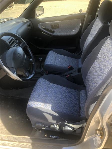 Grote foto auto nissan sunny auto nissan