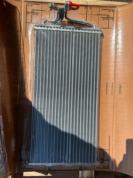 Grote foto acdelco airco condensor 15 62101 gm 52482039 auto onderdelen overige auto onderdelen
