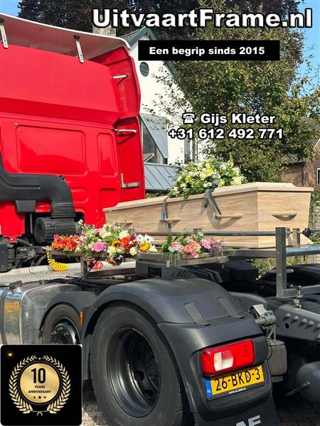 Grote foto uitvaart met een truck haakarm in belgi auto diversen overige accessoires