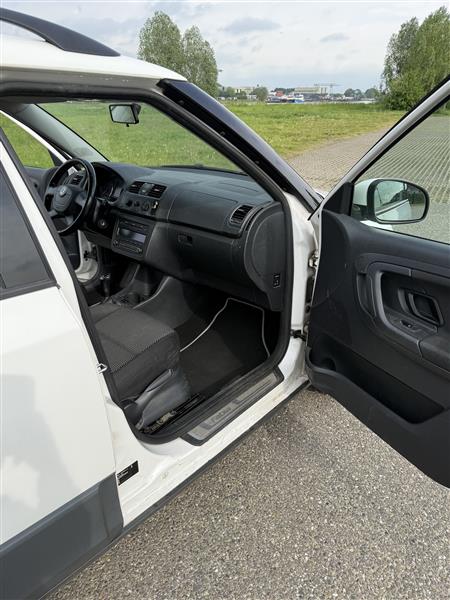 Grote foto skoda fabia 1.2 tsi airco scout uitv auto skoda