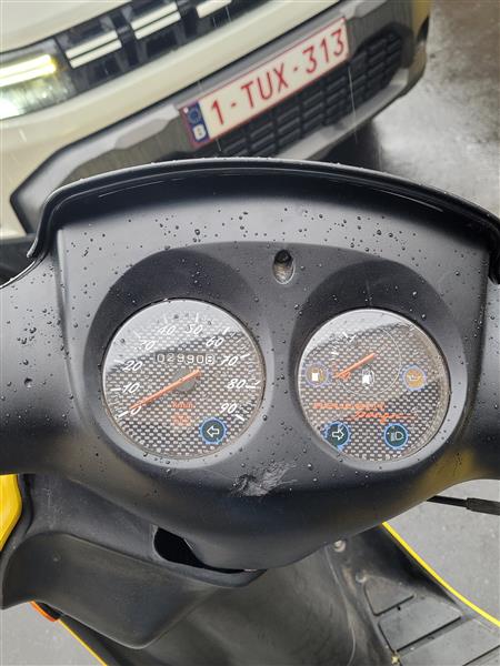 Grote foto scooter fietsen en brommers peugeot