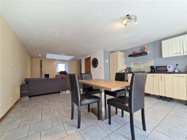 Grote foto charmante natuurstenen woning. huizen en kamers eengezinswoningen