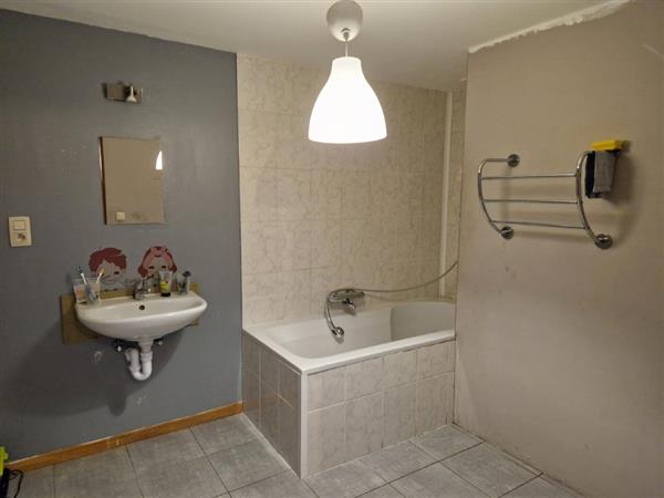Grote foto charmante natuurstenen woning. huizen en kamers eengezinswoningen
